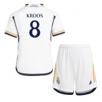 Real Madrid Toni Kroos #8 Koti Peliasu Lasten 2023-24 Lyhythihainen (+ Lyhyet housut)